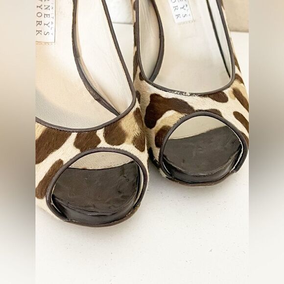 Vintage Barneys New York heels textured leopard print pee toe pumps. 38 - Picture 6 of 12